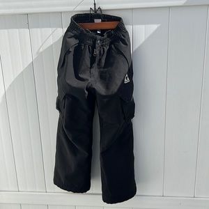 Kids Gerry snow pants size 7/8 black used good condition, no suspenders